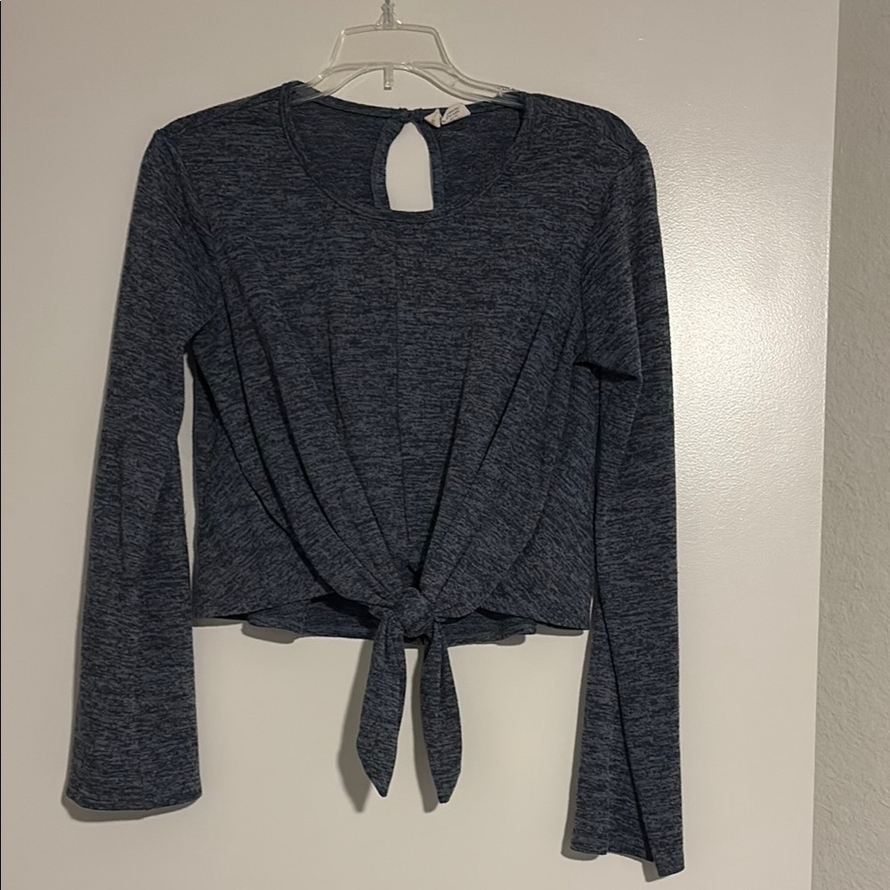 Sky and Sparrow Navy Tie-Front Long Sleeve Top